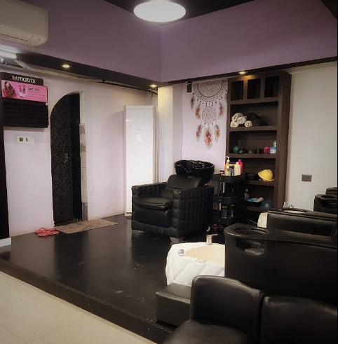 Shampoo area